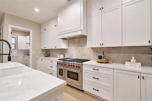 113 Oakstone, Irvine, CA 92618