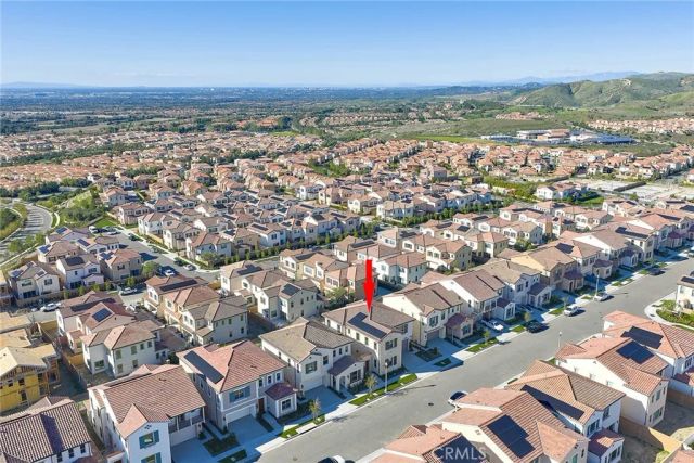 113 Oakstone, Irvine, CA 92618