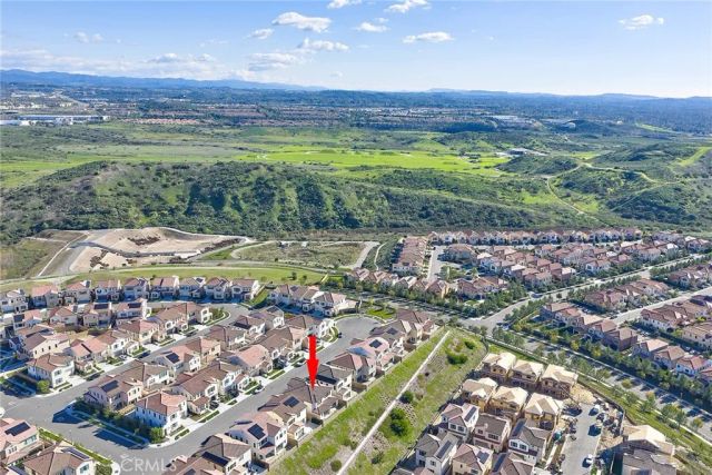 113 Oakstone, Irvine, CA 92618