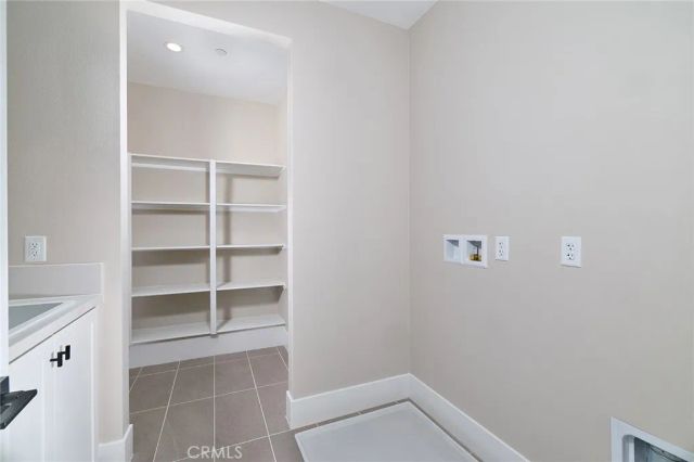 113 Oakstone, Irvine, CA 92618