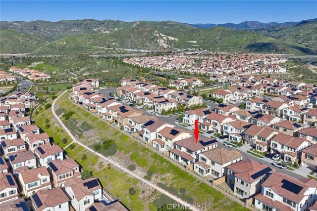 113 Oakstone, Irvine, CA 92618
