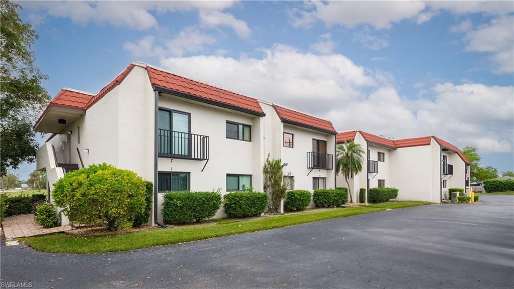 4728 Orange Grove BLVD # 11, North Fort Myers, FL 33903