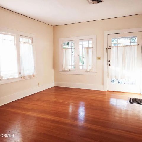 1176 E Claremont Street, Pasadena, CA 91104