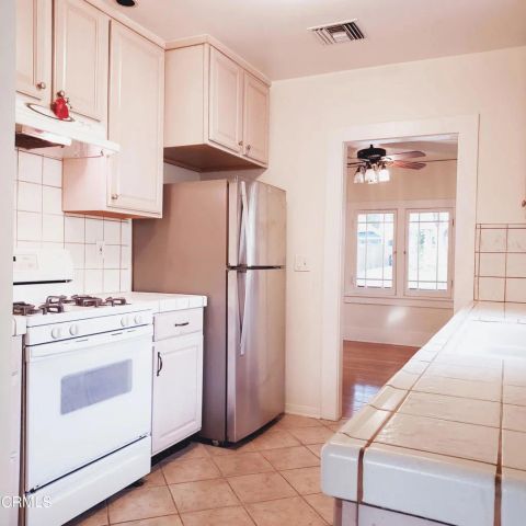 1176 E Claremont Street, Pasadena, CA 91104