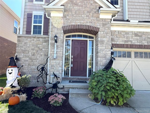 49645 Hartwick Drive, Novi, MI 48374