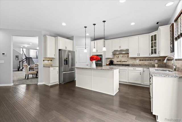 49645 Hartwick Drive, Novi, MI 48374