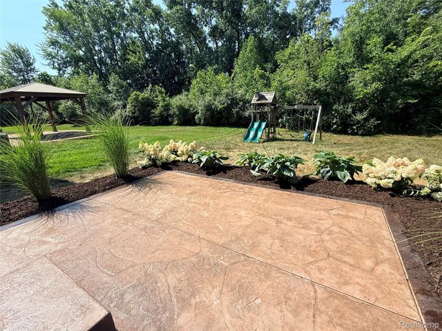 49645 Hartwick Drive, Novi, MI 48374