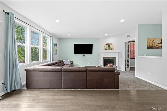 49645 Hartwick Drive, Novi, MI 48374
