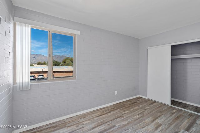 5570 E Hampton St Apt 115, Tucson, AZ 85712