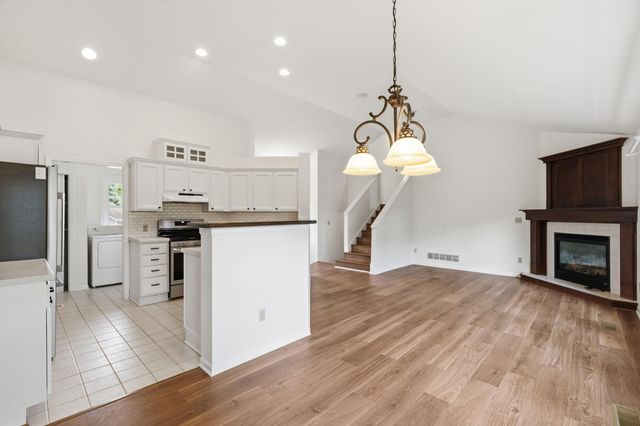 7516 W 77th Street, Chaska, MN 55318