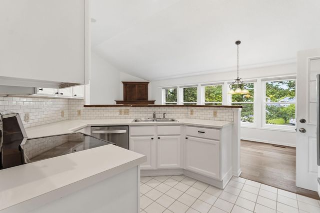 7516 W 77th Street, Chaska, MN 55318