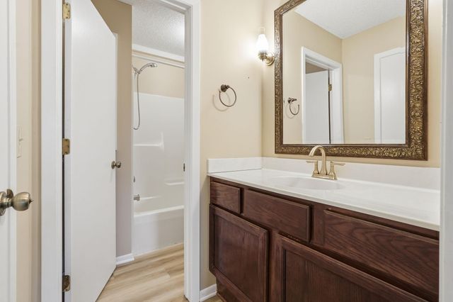 7516 W 77th Street, Chaska, MN 55318