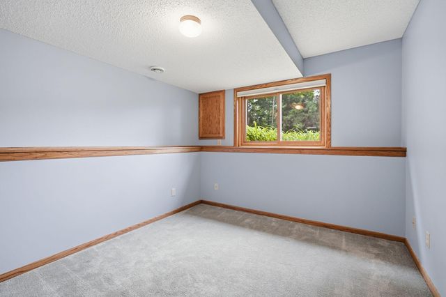7516 W 77th Street, Chaska, MN 55318