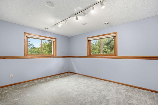 7516 W 77th Street, Chaska, MN 55318