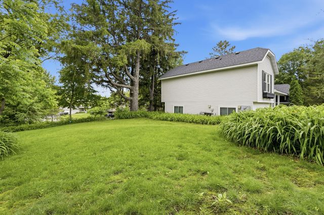 7516 W 77th Street, Chaska, MN 55318