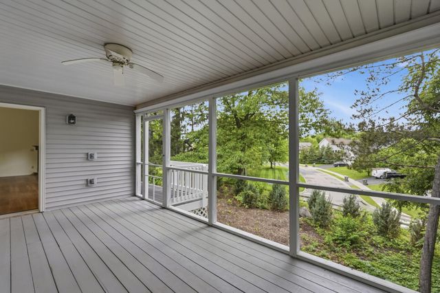 7516 W 77th Street, Chaska, MN 55318