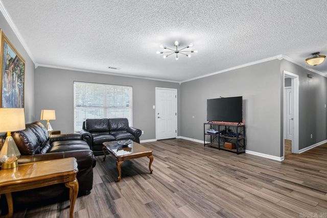 950 James Madison Drive, Benton, AR 72019