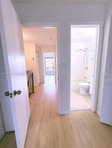 550 SW 115th Ave 807D, Sweetwater, FL 33174