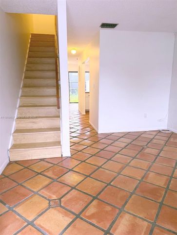 550 SW 115th Ave 807D, Sweetwater, FL 33174