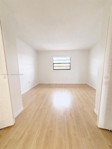 550 SW 115th Ave 807D, Sweetwater, FL 33174