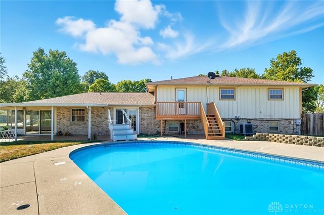 321 Rankin Drive, Englewood, OH 45322