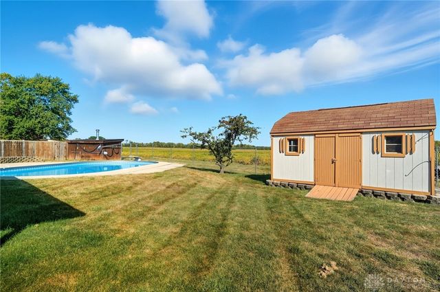 321 Rankin Drive, Englewood, OH 45322