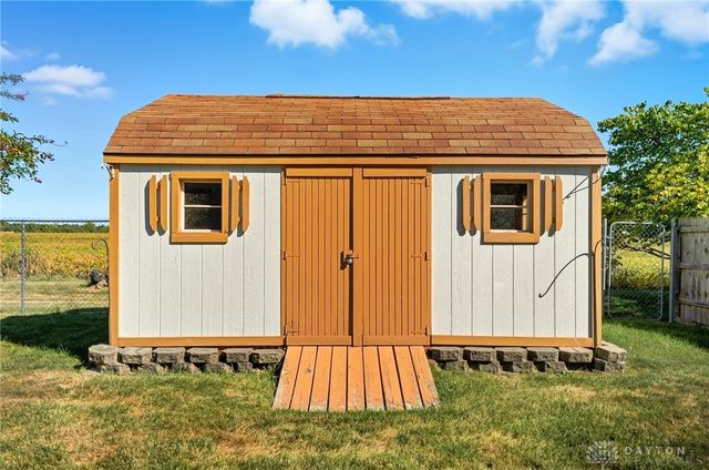 321 Rankin Drive, Englewood, OH 45322