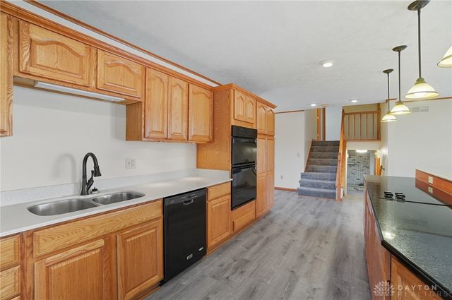 321 Rankin Drive, Englewood, OH 45322