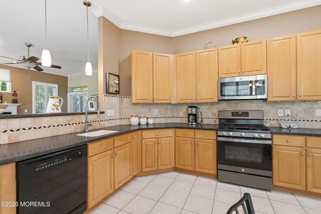 19 Saint Andrews Road, Jackson, NJ 08527
