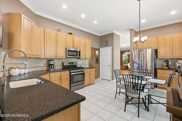 19 Saint Andrews Road, Jackson, NJ 08527