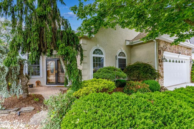 19 Saint Andrews Road, Jackson, NJ 08527