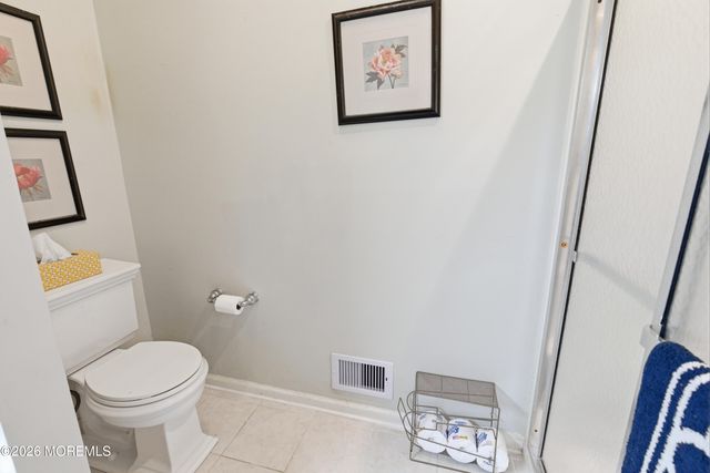19 Saint Andrews Road, Jackson, NJ 08527