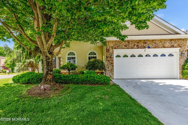 19 Saint Andrews Road, Jackson, NJ 08527