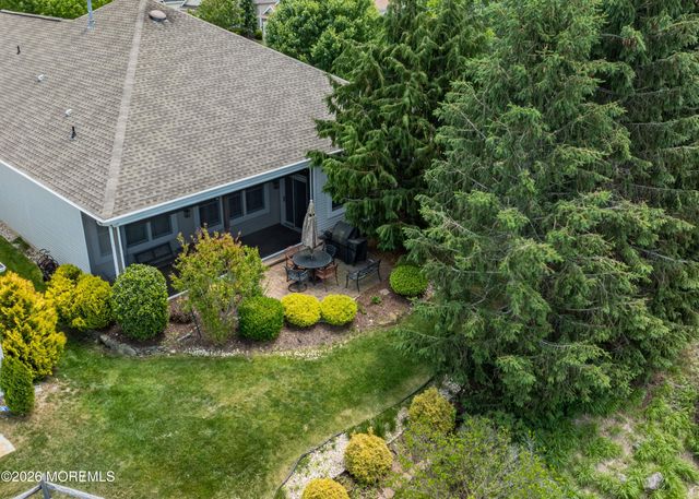 19 Saint Andrews Road, Jackson, NJ 08527