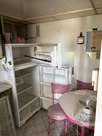 8021 N Sunrise Lakes Drive 310, Sunrise, FL 33322