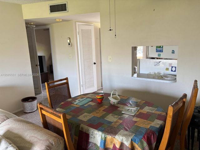 8021 N Sunrise Lakes Drive 310, Sunrise, FL 33322