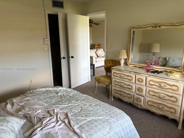 8021 N Sunrise Lakes Drive 310, Sunrise, FL 33322