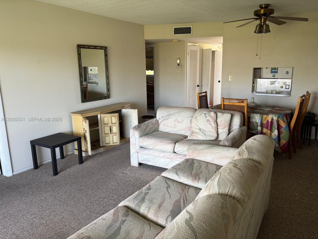 8021 N Sunrise Lakes Drive 310, Sunrise, FL 33322