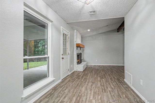1104 W Waco Street, Broken Arrow, OK 74011