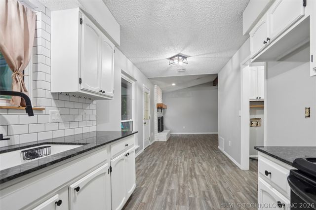 1104 W Waco Street, Broken Arrow, OK 74011