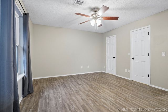 1104 W Waco Street, Broken Arrow, OK 74011