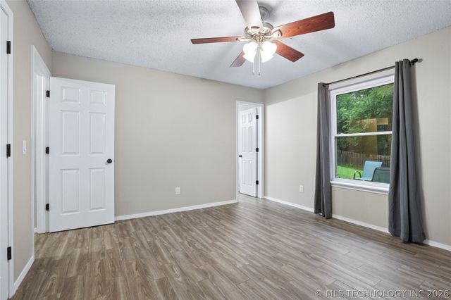 1104 W Waco Street, Broken Arrow, OK 74011