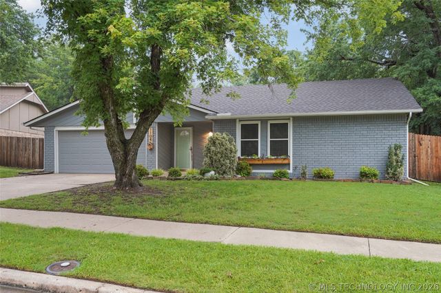 1104 W Waco Street, Broken Arrow, OK 74011