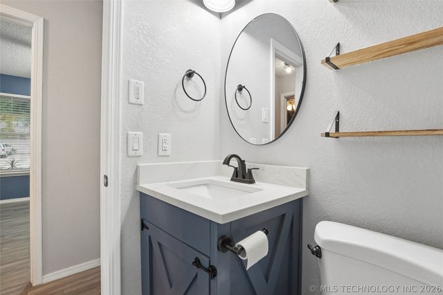 1104 W Waco Street, Broken Arrow, OK 74011