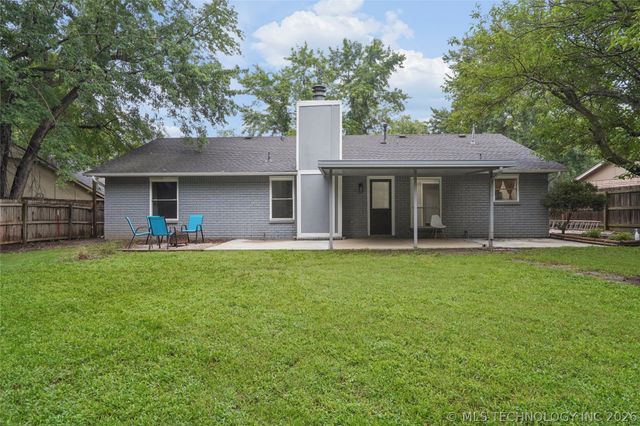1104 W Waco Street, Broken Arrow, OK 74011