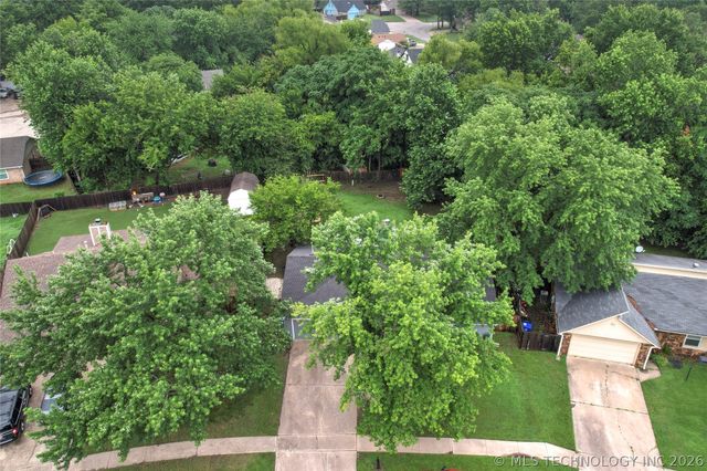 1104 W Waco Street, Broken Arrow, OK 74011