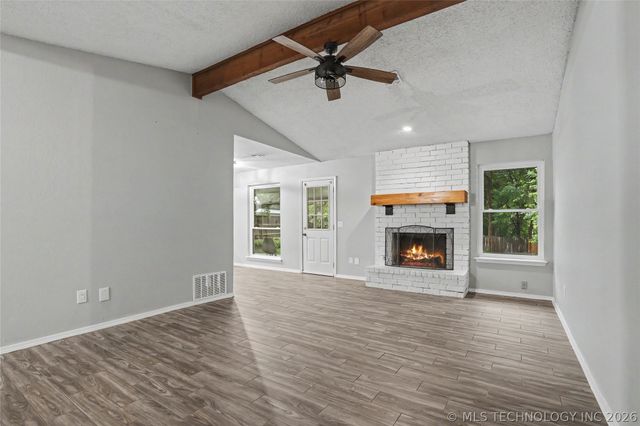 1104 W Waco Street, Broken Arrow, OK 74011