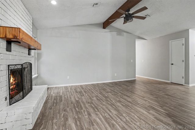 1104 W Waco Street, Broken Arrow, OK 74011