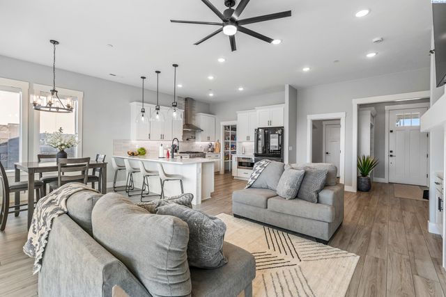 2285 Estate Ave., Richland, WA 99352