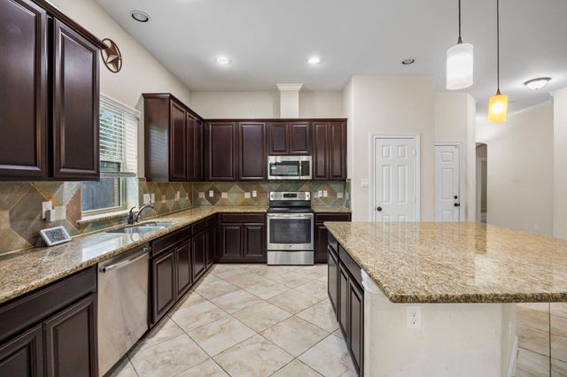 28622 Champion Oaks Drive, Magnolia, TX 77354